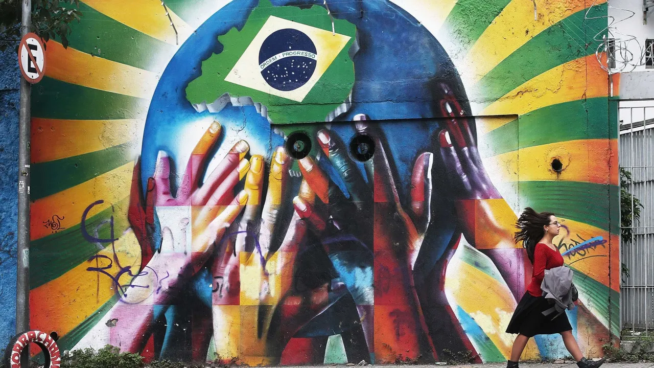 Brasil cria 922 mil empregos formais nos primeiros quatro meses do ano