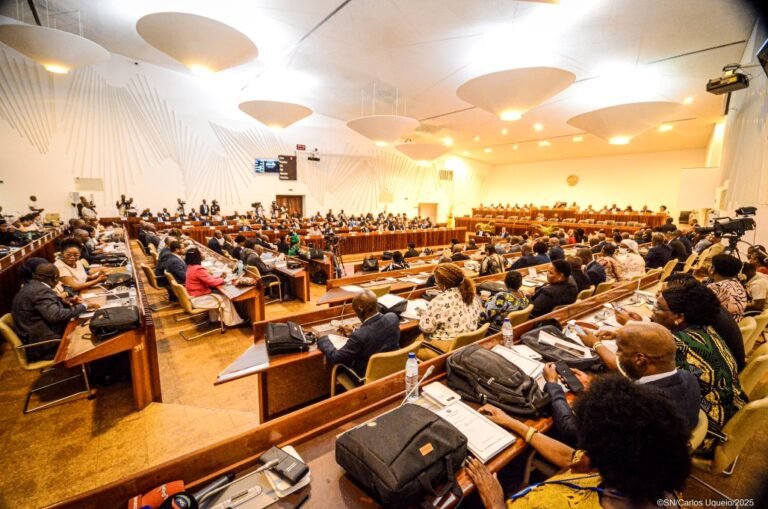 Governo responde aos deputados sobre a situação política, económica e social do país