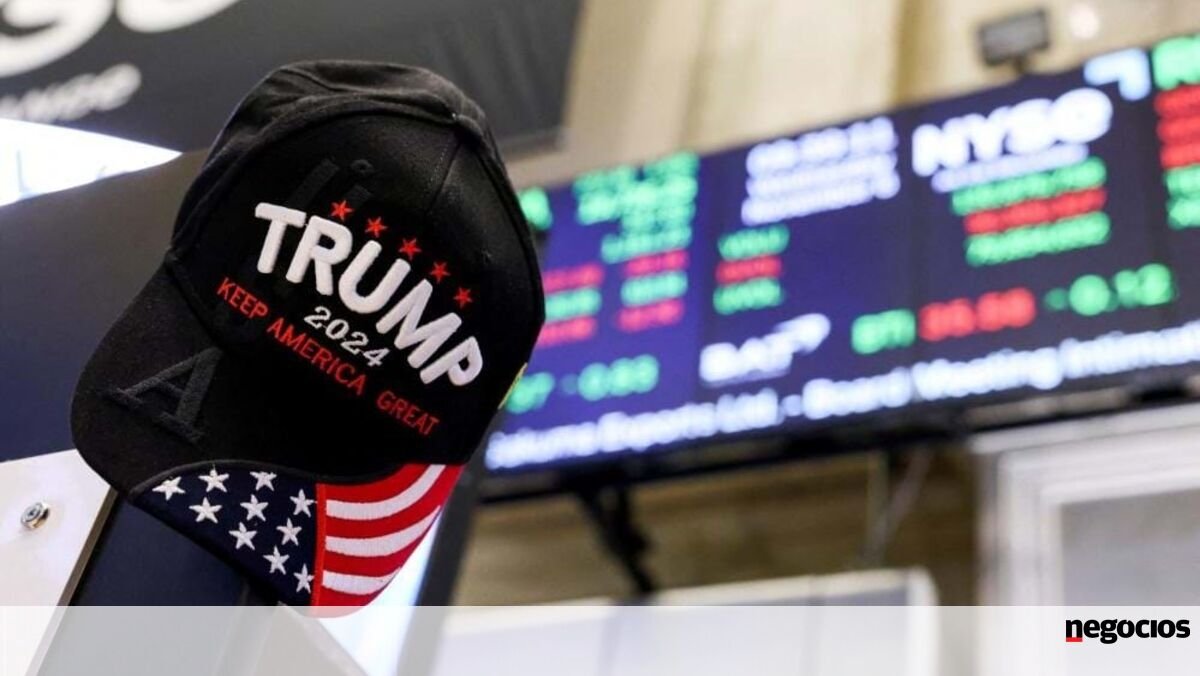 Avanço nas negociações comerciais impulsiona Wall Street. S&P 500 a menos de 2% de recorde - Bolsa