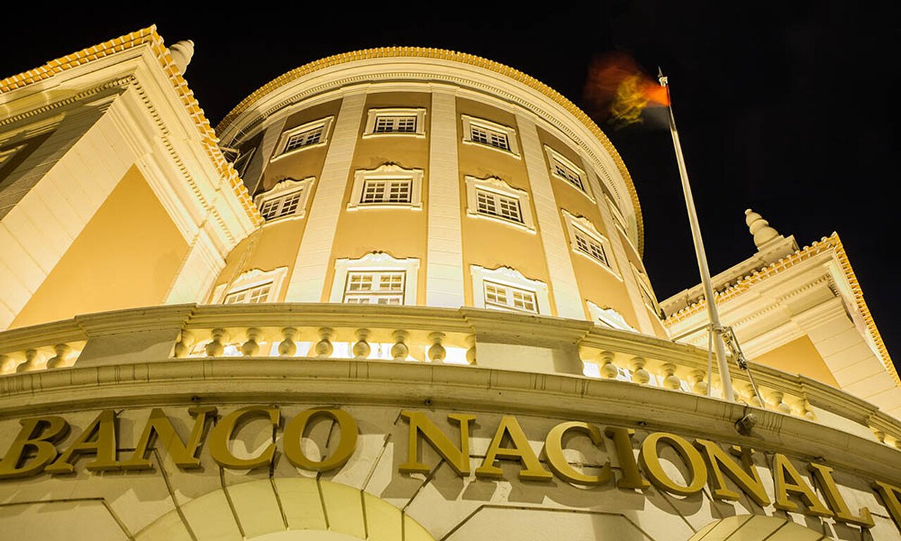 BNA Alerta Que Rejeitar Moedas Pode Resultar em Multa Até 180 Dias • Diário Económico