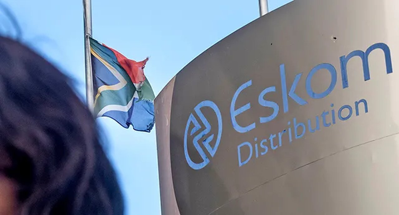 Eskom Já Gastou Mais de 210 Milhões de Dólares em Gasóleo Desde Abril • Diário Económico