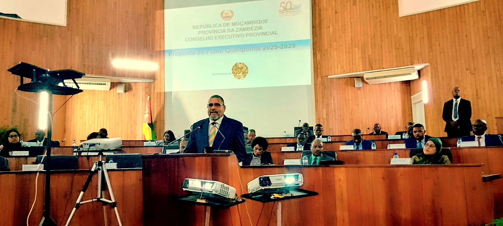 Governador quer batelão Quelimane-Recamba operacional este ano
