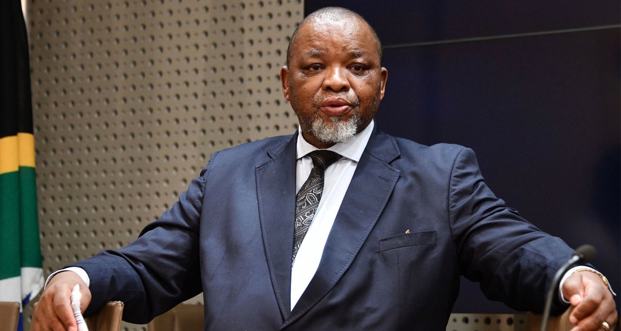 Nova Petrolífera Estatal Deverá Liderar Relançamento da Refinação Nacional • Diário Económico