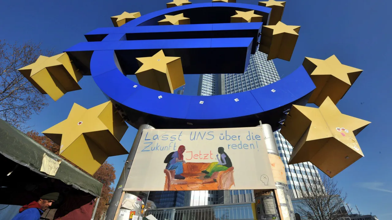 PIB homólogo da zona euro cresce até março e Portugal tem 3.º maior recuo em cadeia