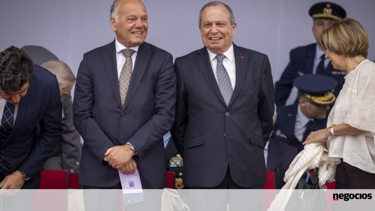 Presidente do PS pede firmeza pedagógica e política contra tendências totalitárias - Economia