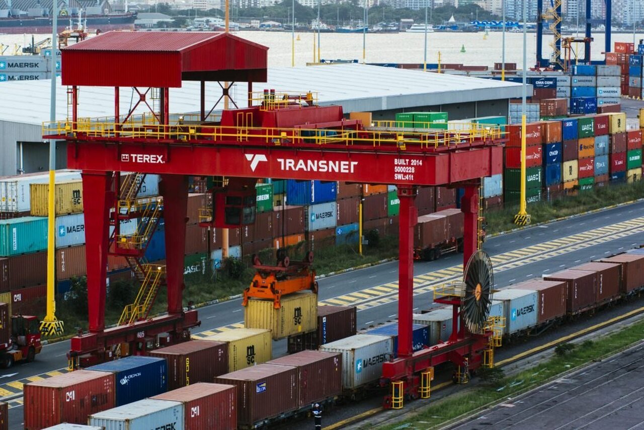 Transnet Evita Greve ao Chegar a Acordo Salarial Com Sindicatos • Diário Económico