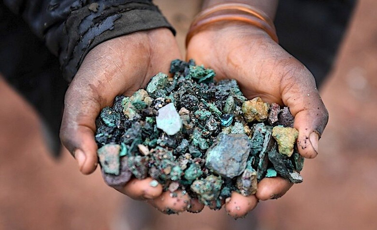 Zimbabué Publica Lei Sobre Minas e Minerais Para Modernizar Legislação Desactualizada • Diário Económico