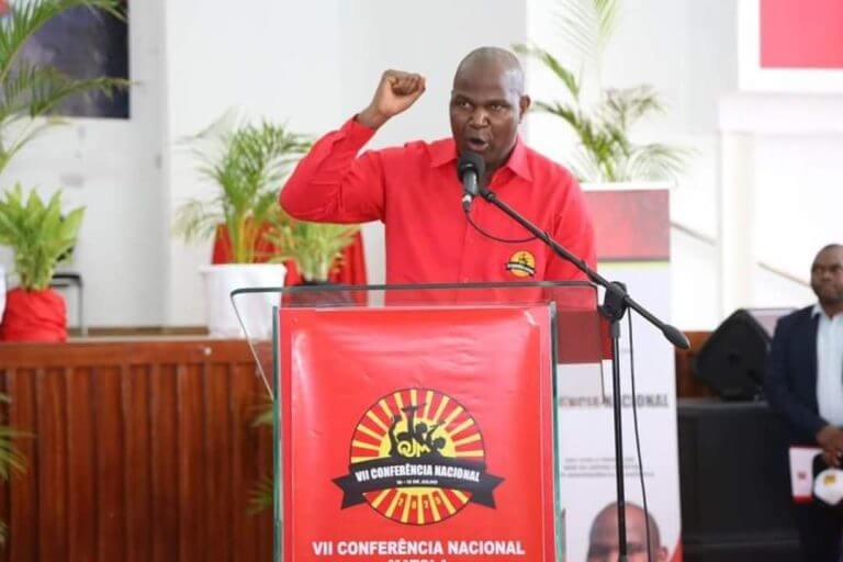 Chapo apela à juventude para assumir liderança na