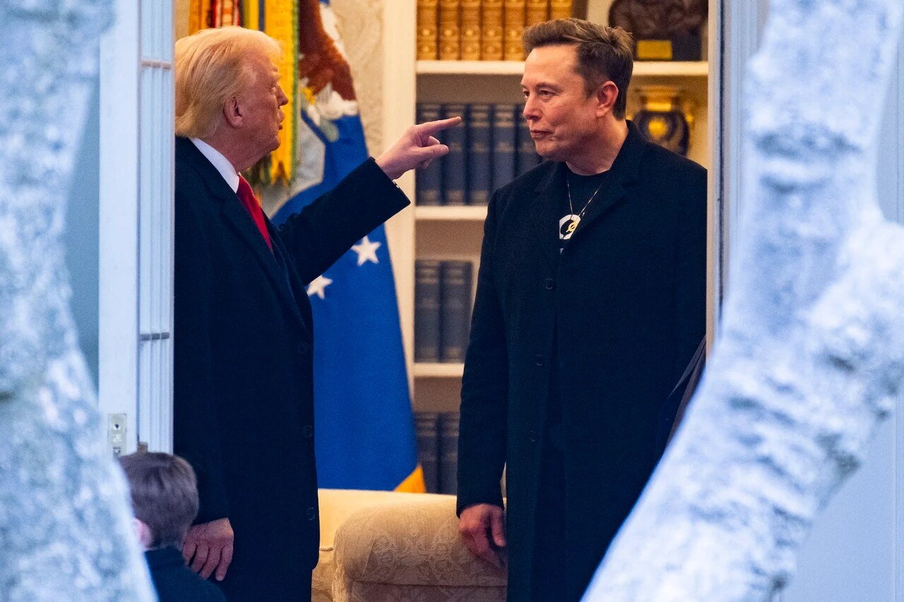 E Porque Não “Deportar” Musk? Trump Reage Mal a Críticas do Magnata à Sua Nova Política Fiscal • Diário Económico