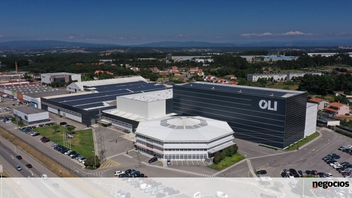 Gigante OLI de Aveiro senta-se na Noruega e lança autoclismo