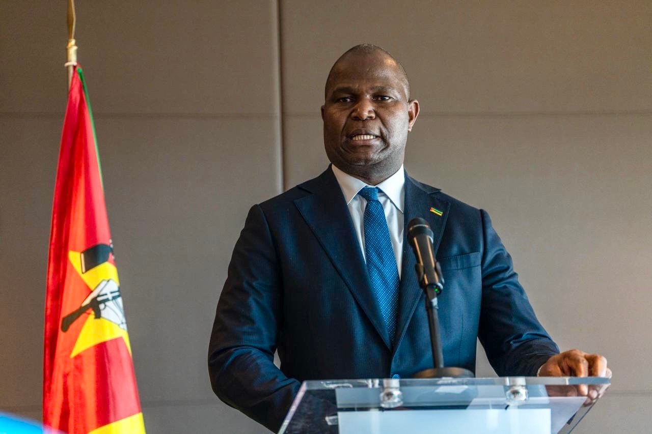 Presidente termina visita a Espanha