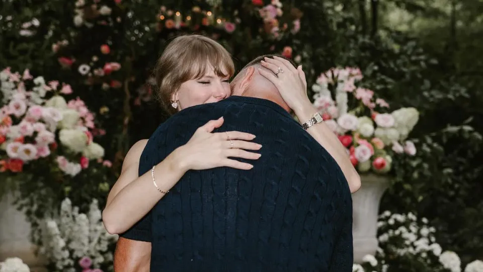 Anúncio do noivado de Taylor Swift quebrou recorde do...