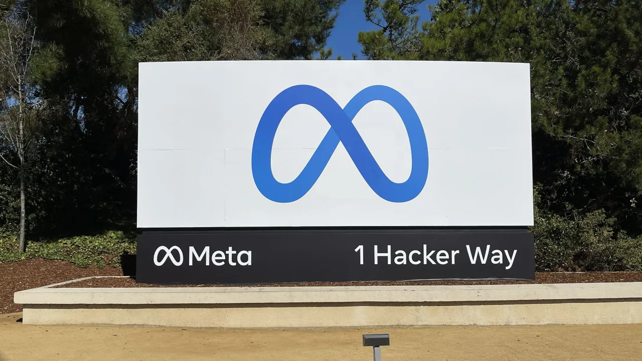 Brasil pediu à Meta para remover 'chatbots' que erotizam...