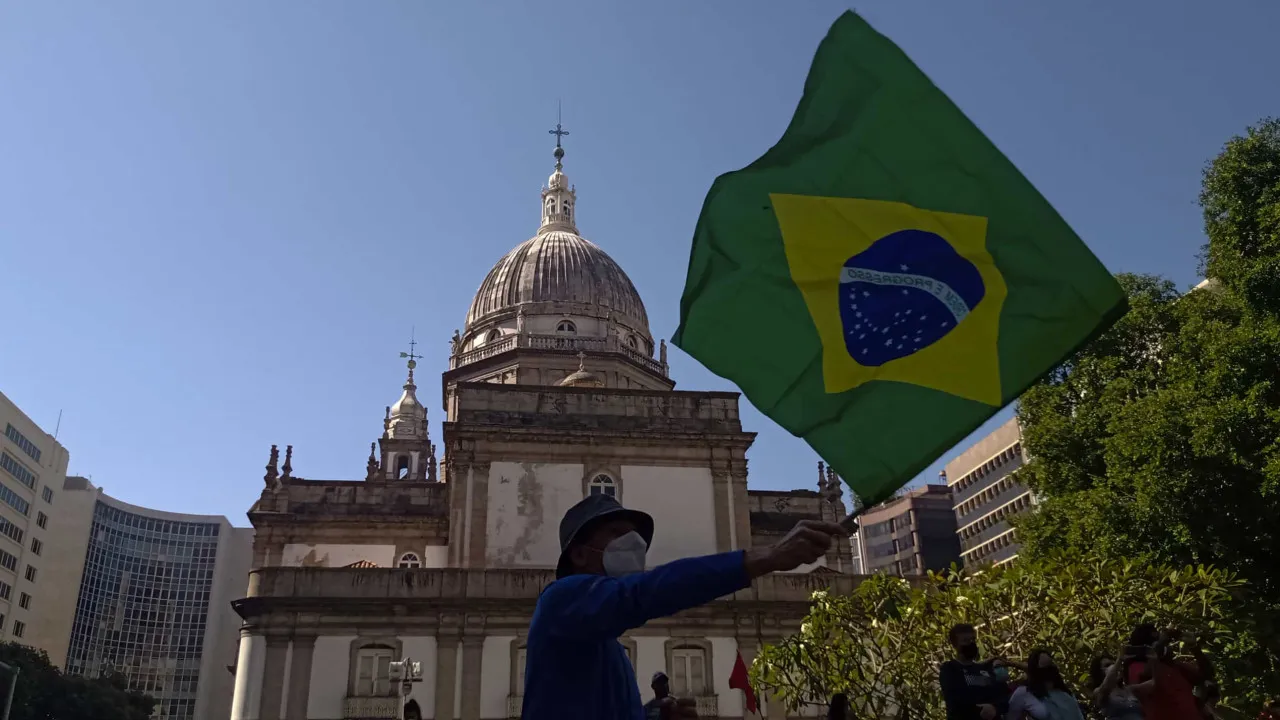 Brasil quer responsabilização e reforço da proteção de...