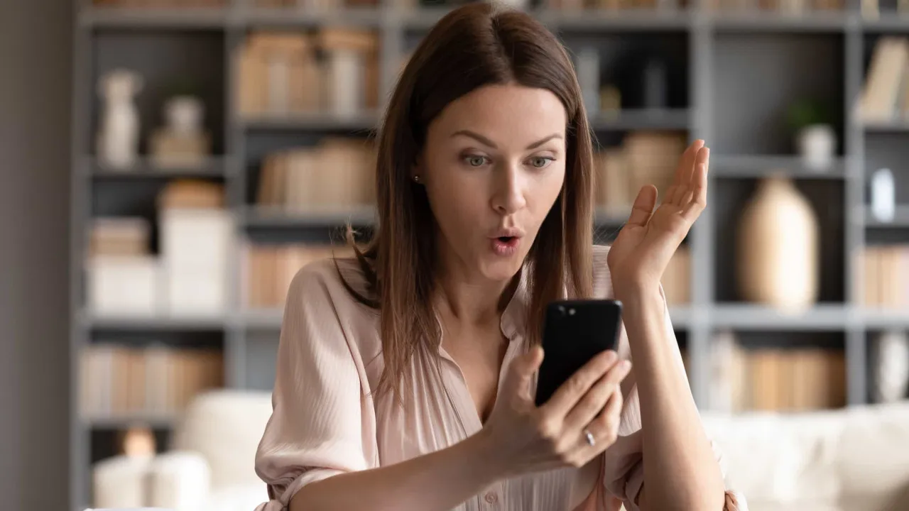 Como adicionar documentos de outra pessoa à app gov.pt