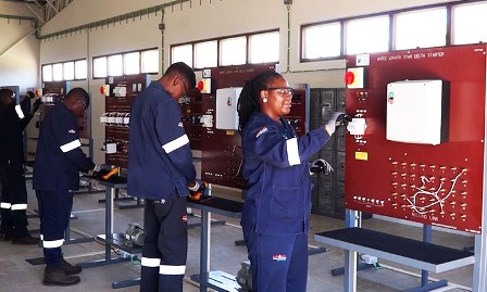 Ensino Técnico-Profissional: Mais de vinte e três mil...