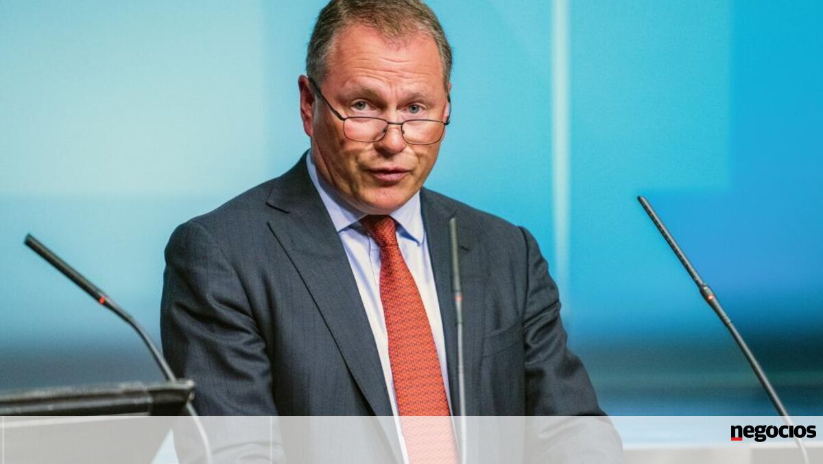 Fundo de Pensões da Noruega vende ações de cinco bancos