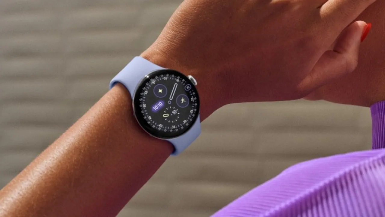 Google deu a conhecer o novo relógio e fones sem fios (mais...