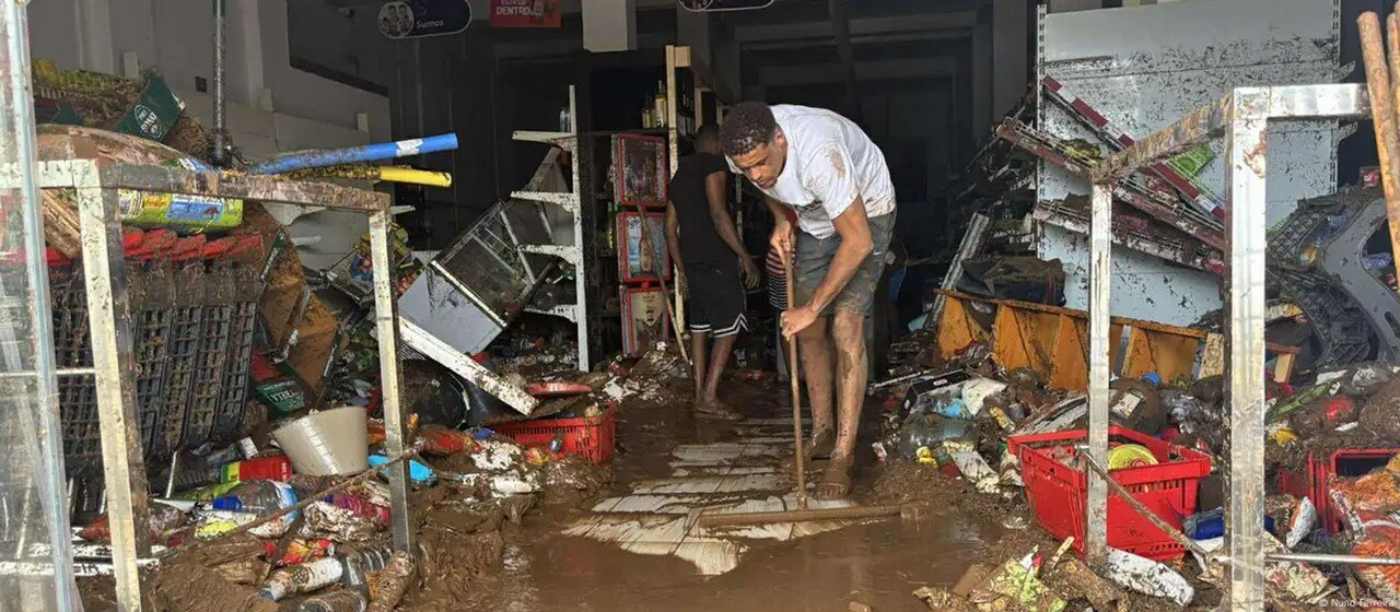 Governo Realoja 275 Pessoas Temporariamente em Escolas Após Tempestade • Diário Económico