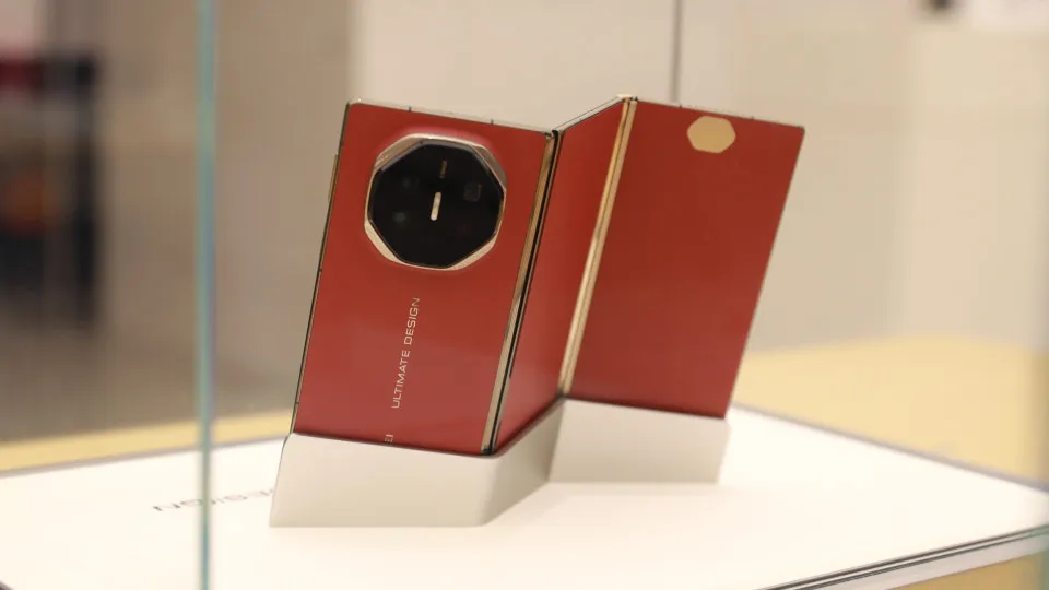 Huawei quer roubar atenções da Apple com novo dobrável...