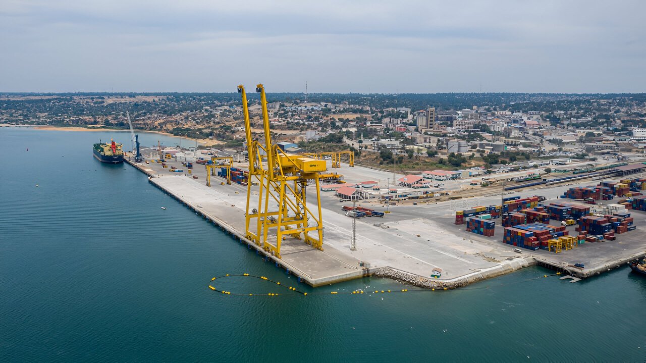 Inauguração do Porto Seco de Kwala Impulsiona Integração Logística e Comércio Regional • Diário Económico
