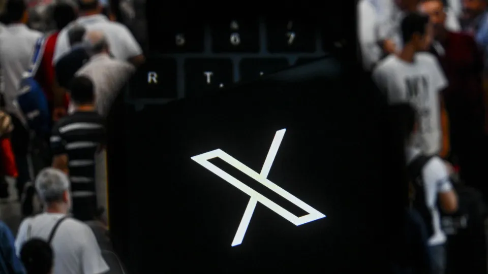 Notas da Comunidade do X incapazes de moderar conteúdo, diz...