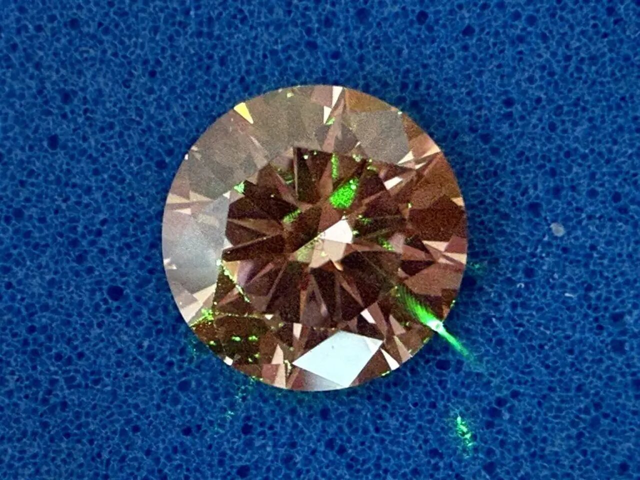 Novo Sensor Portátil de Diamante Magnético Consegue Detetar...