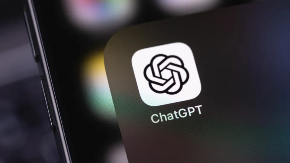 OpenAI trabalha para ChatGPT responder melhor a questões...