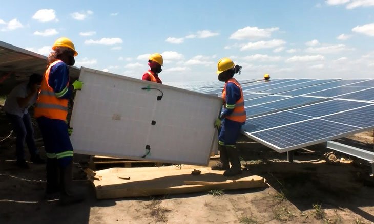 País: Perto de 2 milhões de moçambicanos com energia...