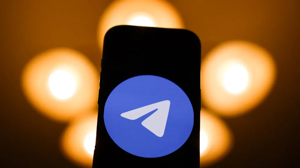 Rússia multa Telegram por incumprimento de dados e...