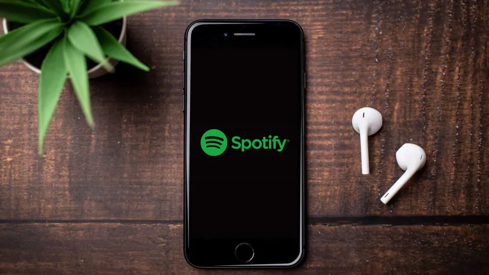 Spotify tem quase 700 milhões de utilizadores, mas volta a...