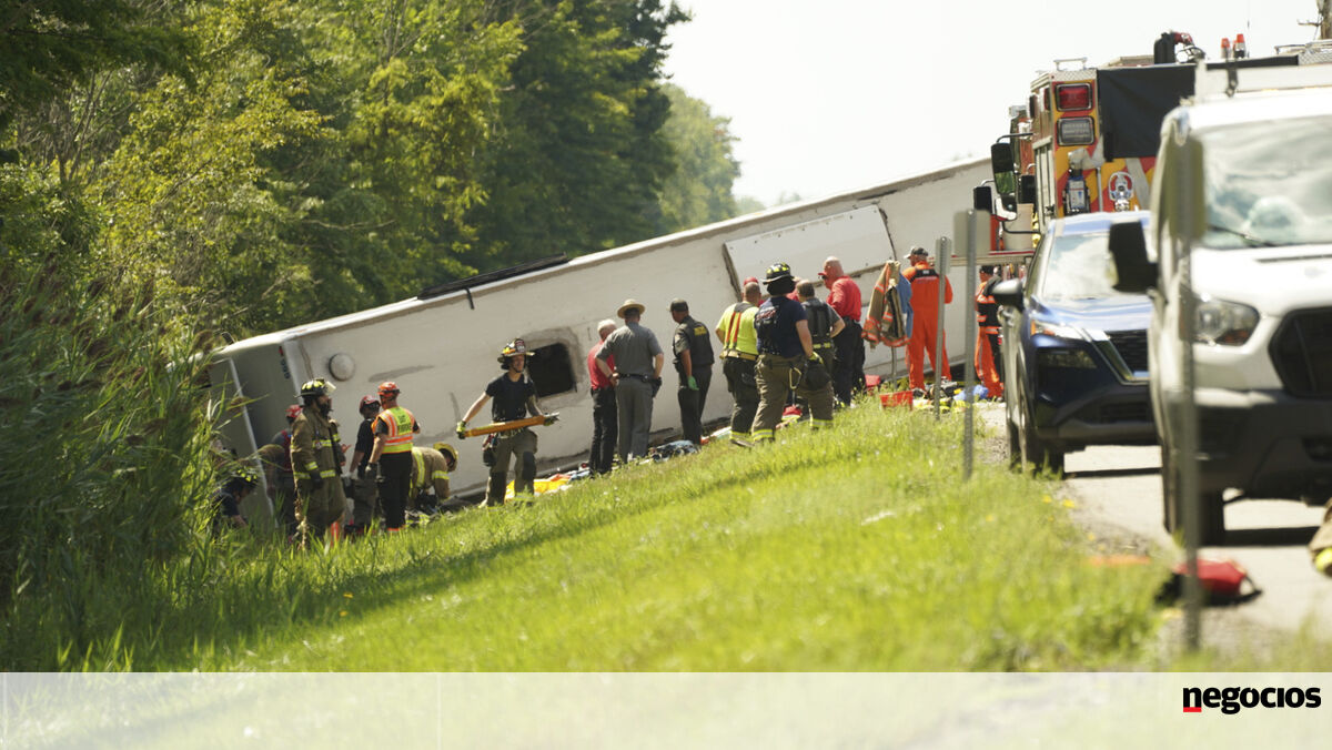 Vários mortos e feridos em acidente com autocarro turístico