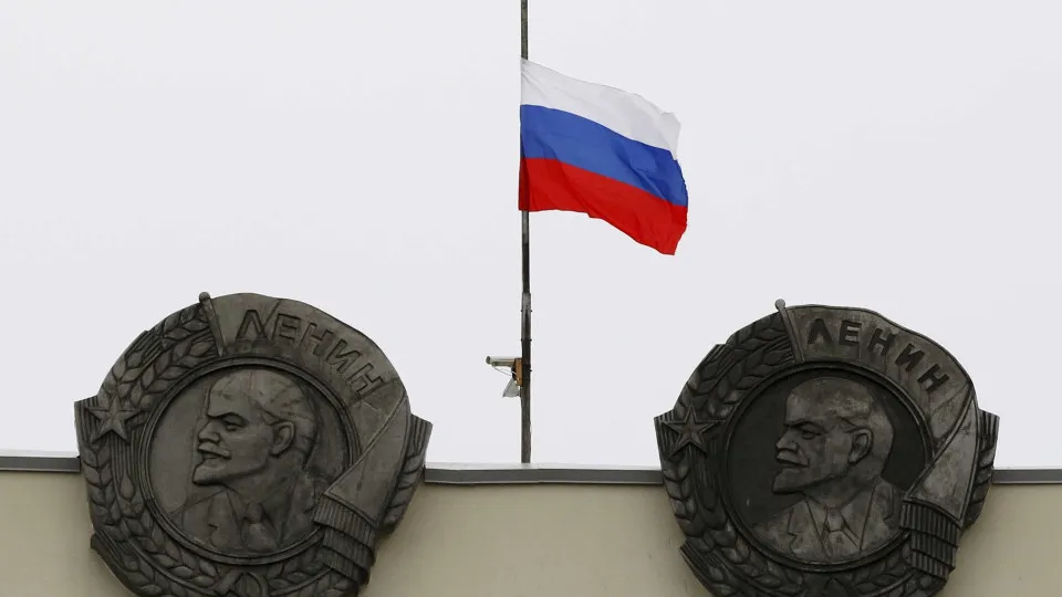 Banco Central da Rússia baixa a taxa de juro diretora para