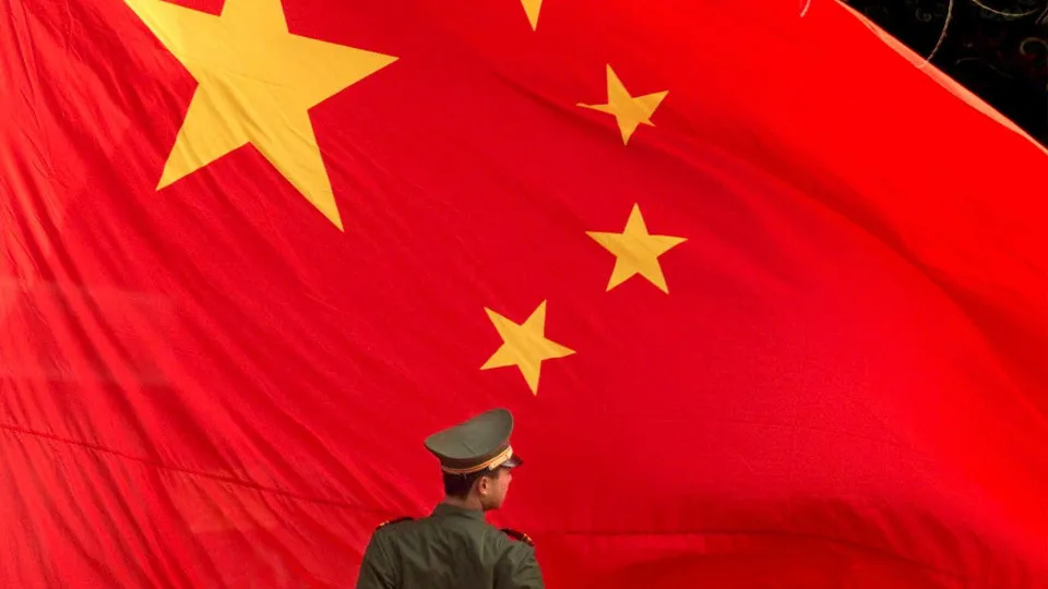 China alarga cobrança de impostos sobre rendimentos no