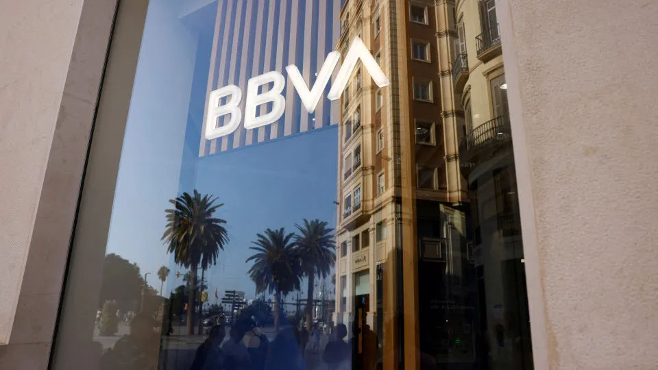 BBVA tem até terça-feira para melhor oferta sobre Sabadell