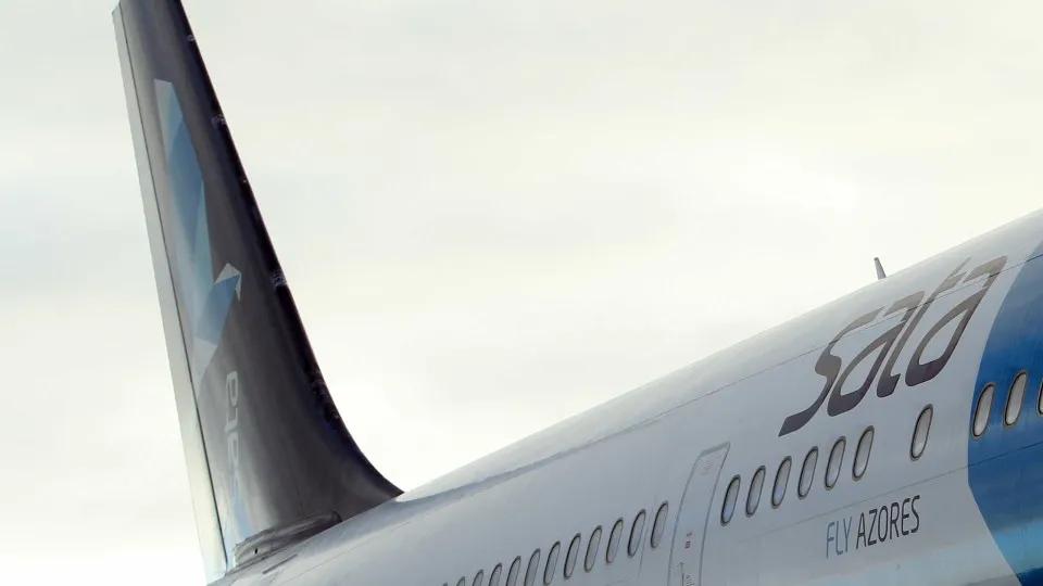 Trabalhadores da SATA marcam concentração para 2.ª-feira em