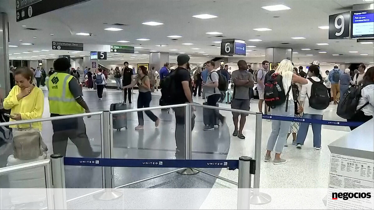 Aeroporto de Bruxelas continua com perturbações devido a