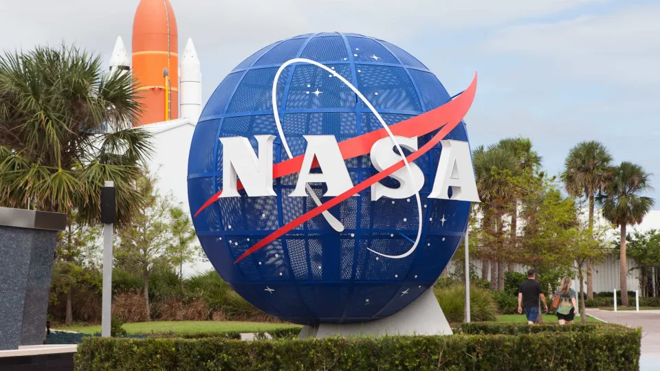 Agência espacial NASA anuncia mais retrições a cientidas...