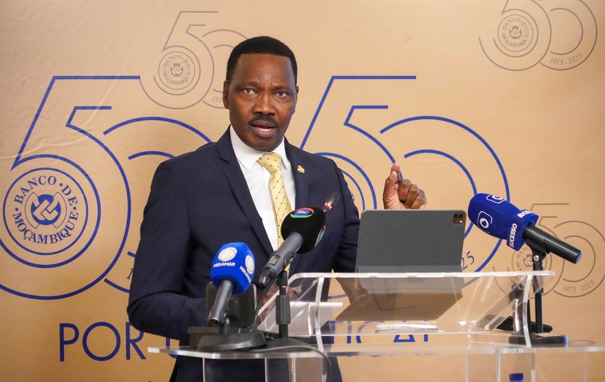 BdM Alerta Para Riscos de "Insustentabilidade da Dívida