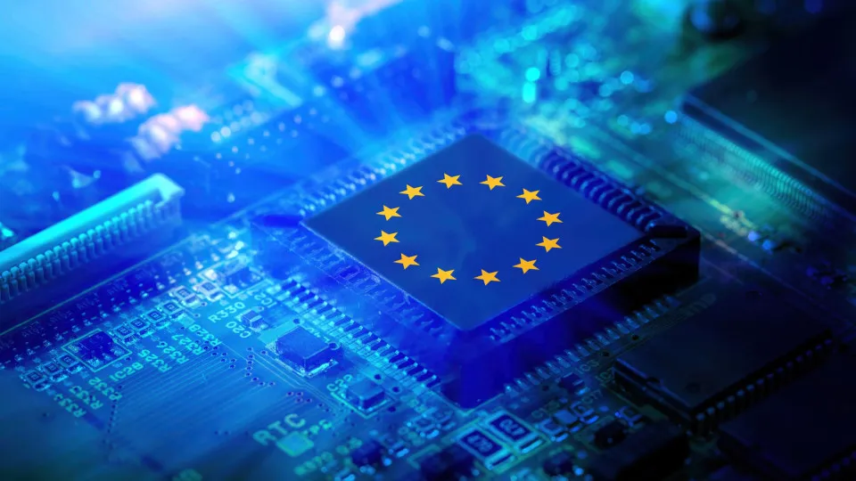 Bruxelas não se compromete com uma pausa na implementação da...