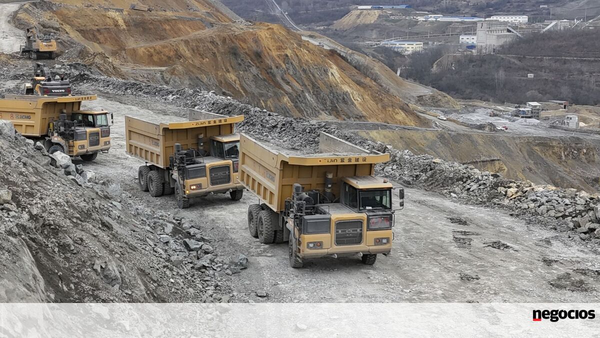 Chinesa Zijin Gold adia segunda maior entrada em bolsa do