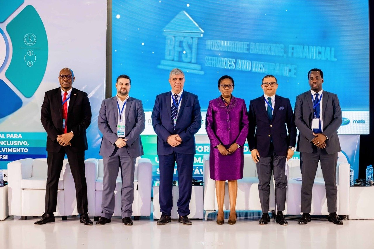 Conferência Que Junta Sector Financeiro e de Seguros Vai