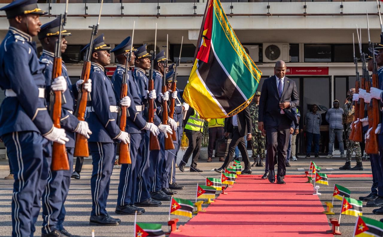 DE VISITA À ARGÉLIA: Chapo partilha estratégias para