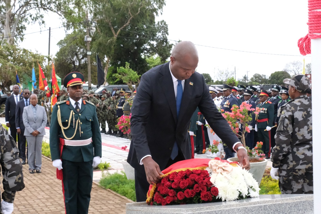 Daniel chapo exige união nas Forças de Defesa e Segurança