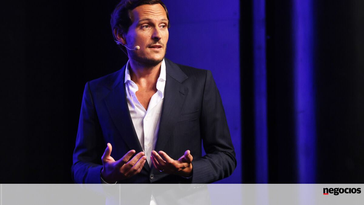 Família de Berlusconi volta a olhar para a compra da Impresa