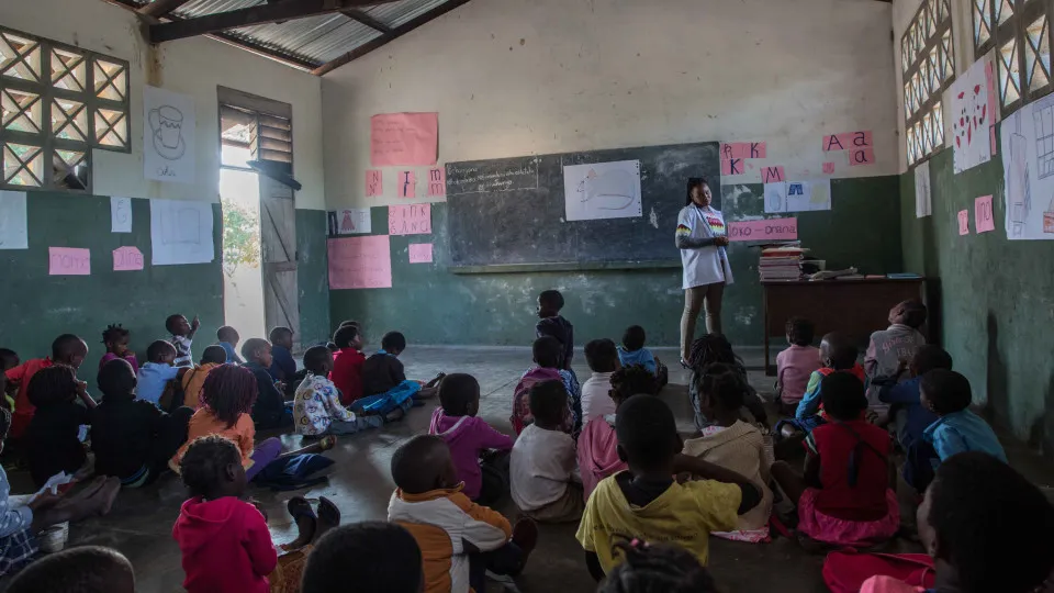 Fraco acesso à internet dificulta ensino à distancia em...