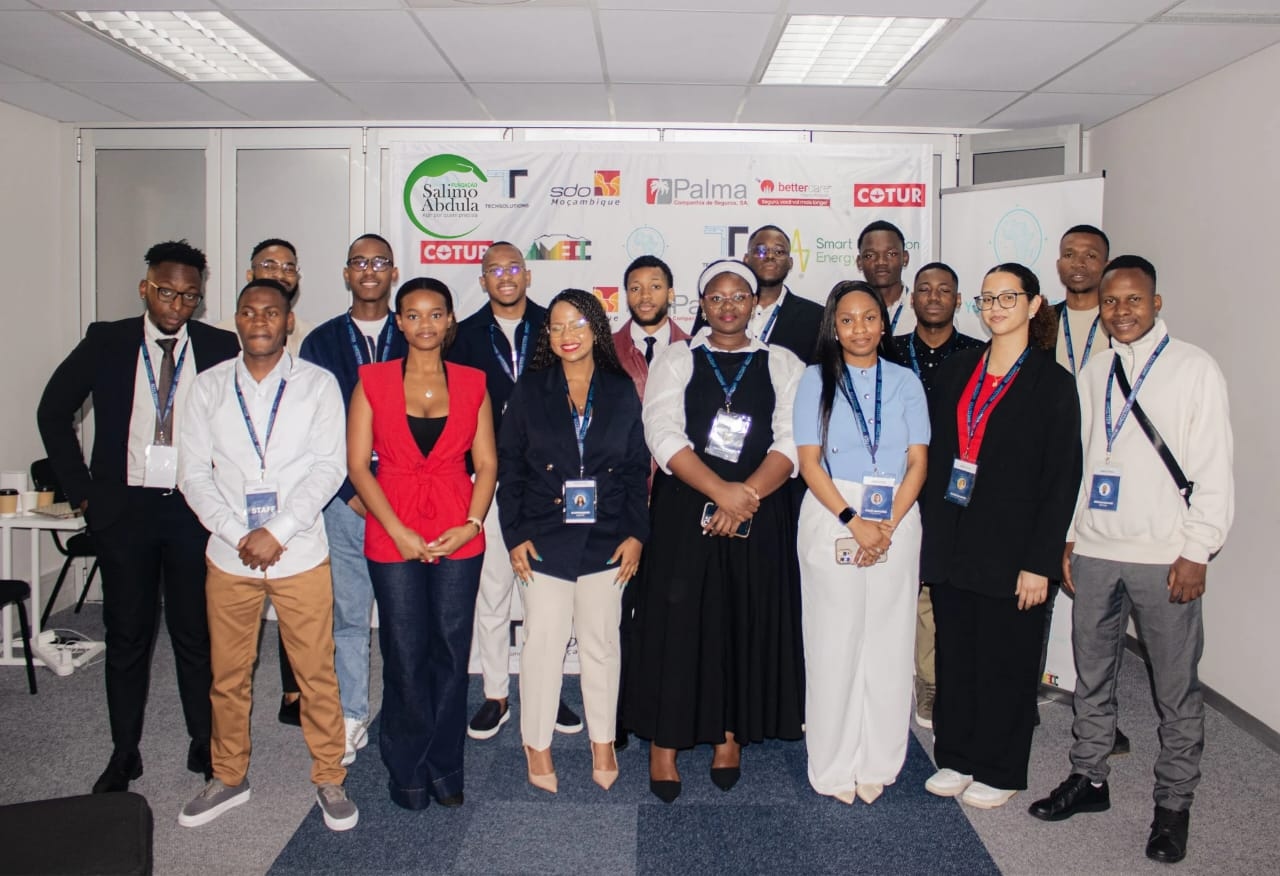 Fundação Salimo Abdula Apoia Inovação Tecnológica no Young...