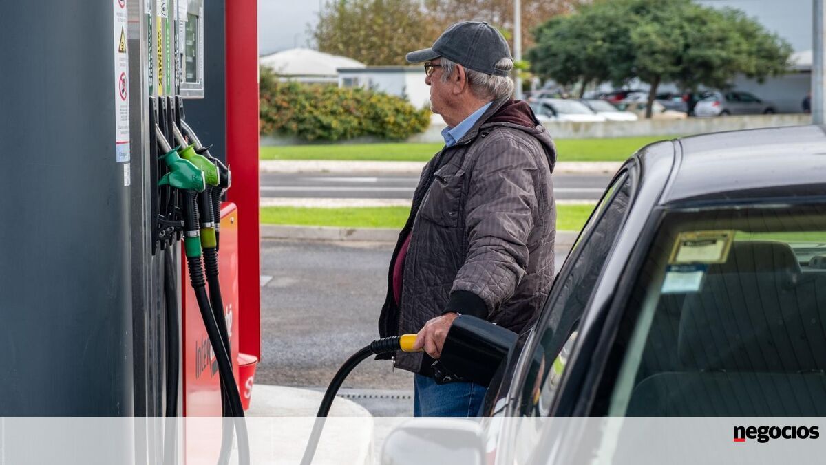 Gasóleo desce meio cêntimo e gasolina fica mais cara a