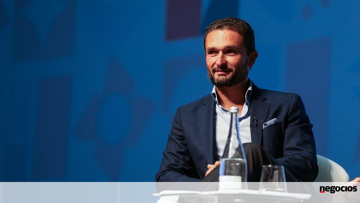 Governo nomeia Anacom para regular implementação da IA -