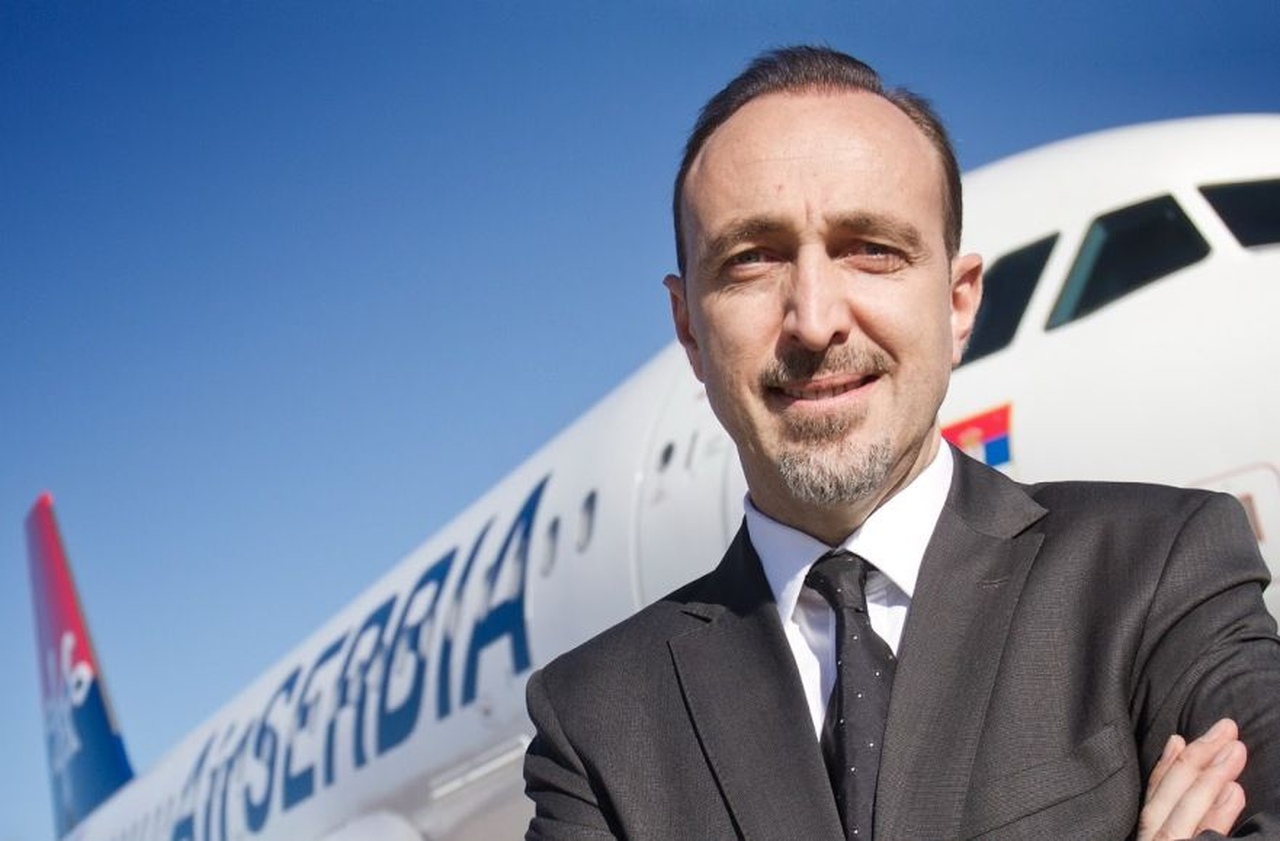 LAM Renova Contrato Com Dane Kondic Por Quatro Anos em